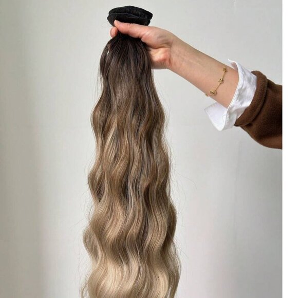 CLIP IN HAIR EXTENSIONS -Luxury Balayage / Ombre Soft Blonde in Curly … - Picture 2 of 6